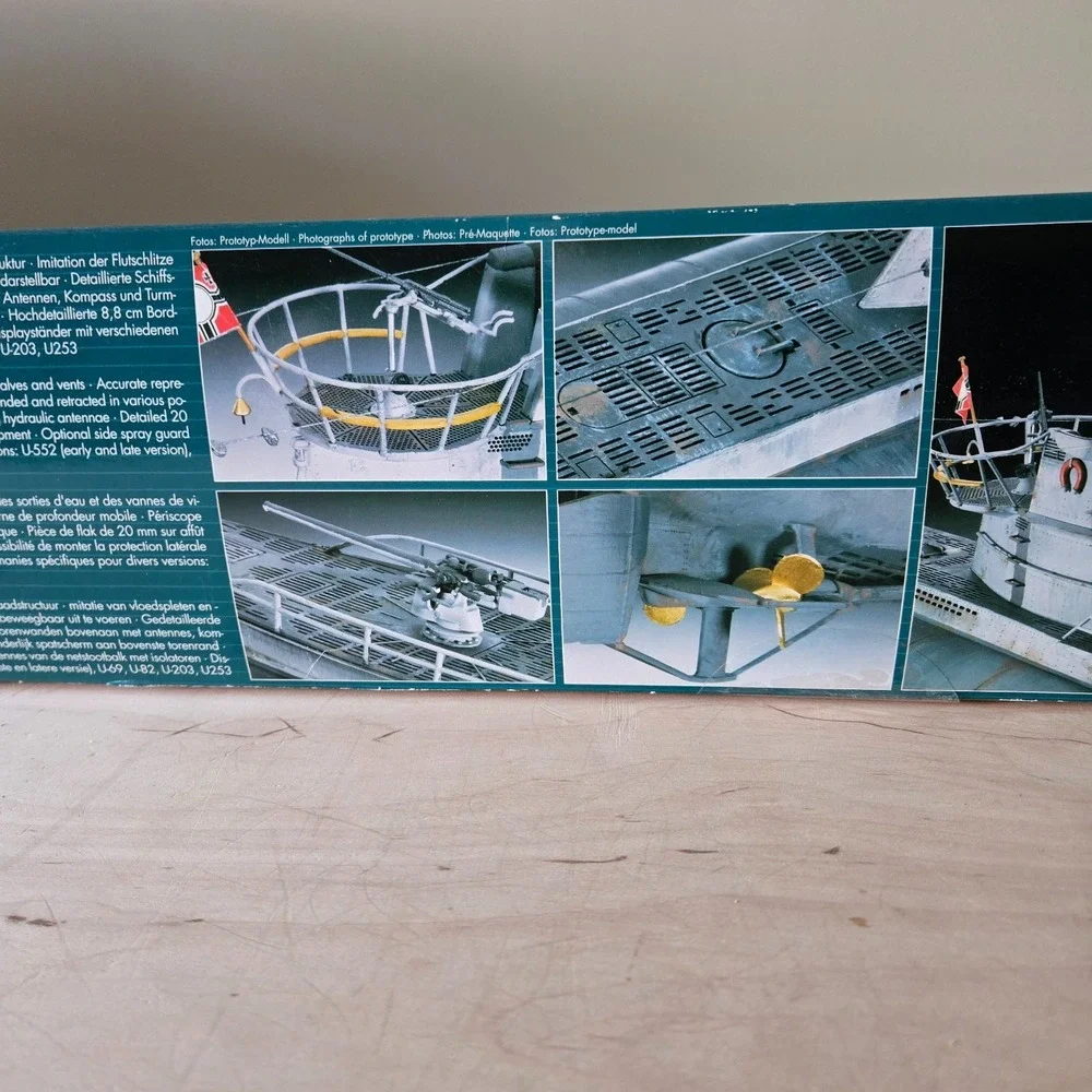 Revell Vintage 1/72 German Submarine Type VII C Wolf‎ Pack Model Kit 05015
